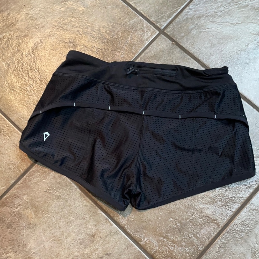 Black mesh Ivivva shorts with liner